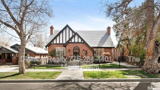 Foto del edificio - 628 Marsh Ave