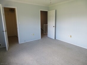 Building Photo - 107 Fisher Dr