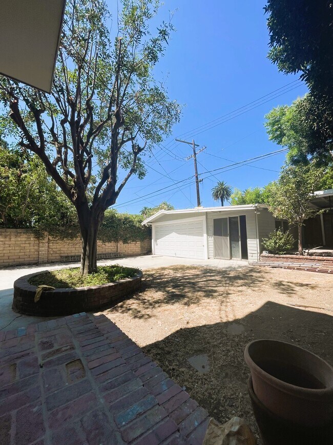 Foto del edificio - 147 Wilton Dr