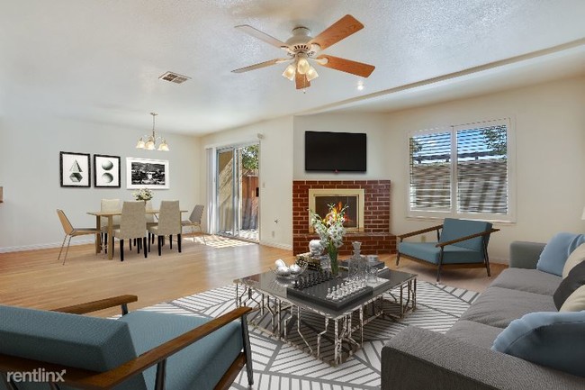 Building Photo - 3 br, 2.5 bath Townhome - 222 Tiffany Circle