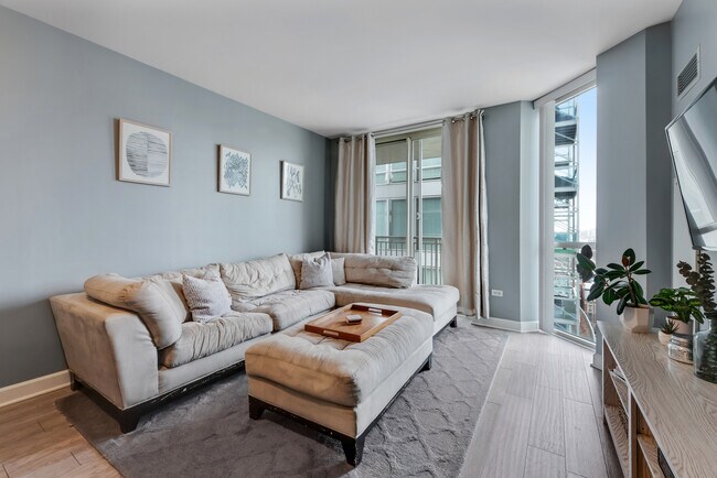 Foto del edificio - 645 N Kingsbury St