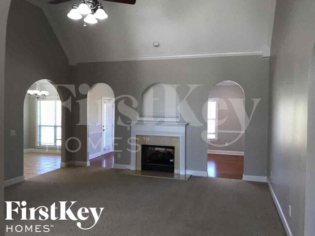 Foto del edificio - 388 Waterford Cove Trail