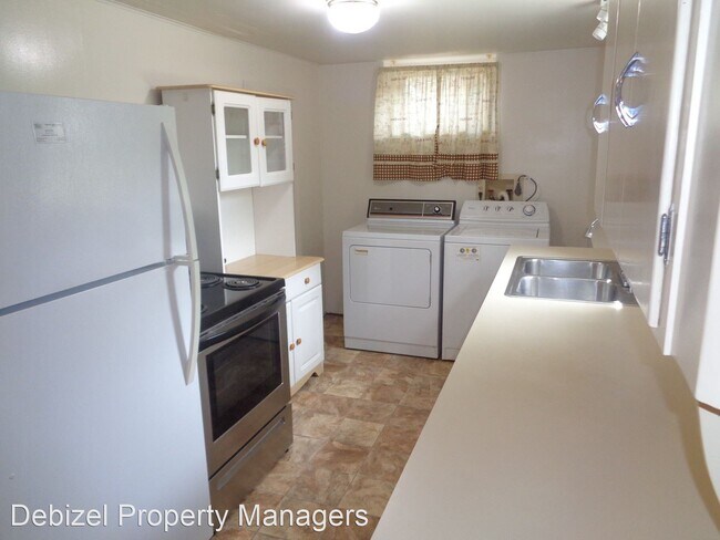 Building Photo - 2 br, 1 bath House - 2622 Rimrock Road Unit 2