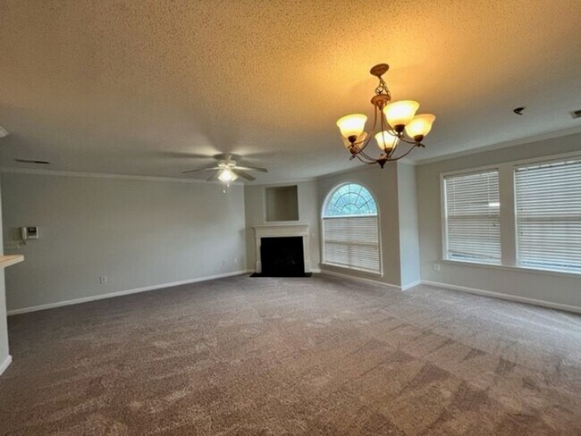 Foto del edificio - 4290 Cedarcroft Ct