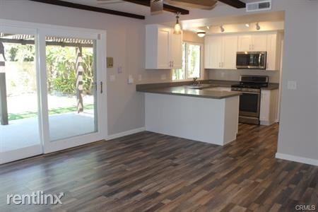 Foto del edificio - 515 E Meadowbrook Ave