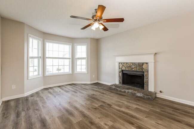 Foto del edificio - 600 Sheffield Ct