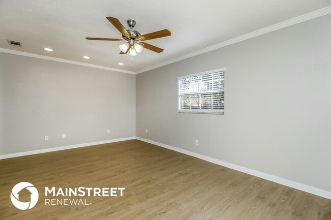 Building Photo - 421 Kee St