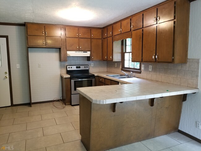 Building Photo - 127 Huff Dr SW