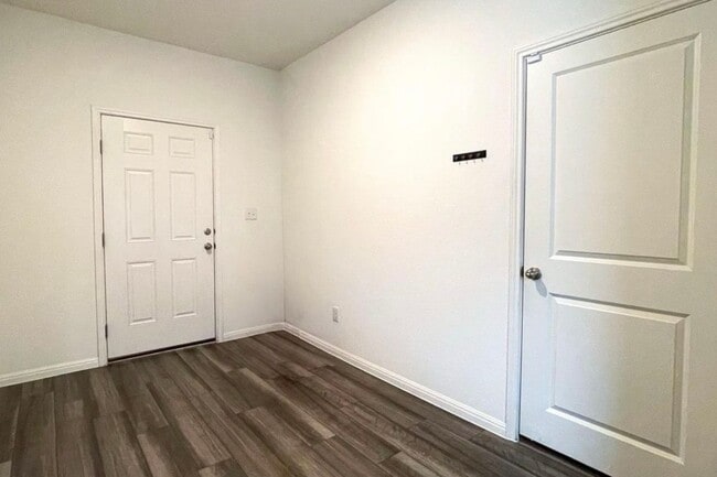 Building Photo - 511 Redfish Ln