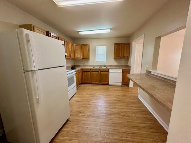 Foto del edificio - 5427 McClelland Dr