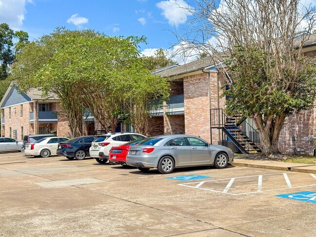 Foto del edificio - Brookhollow Apartments