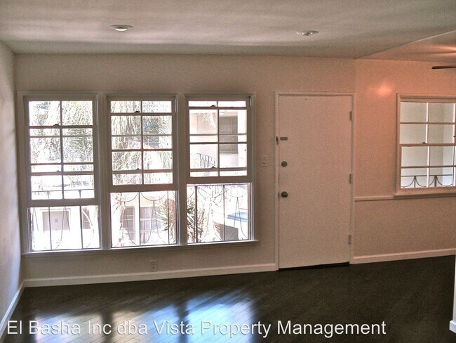 Building Photo - 3717 Los Feliz Blvd