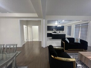 Building Photo - 144 Adventura Rd