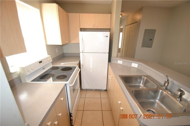 Building Photo - 3224 N 48th St