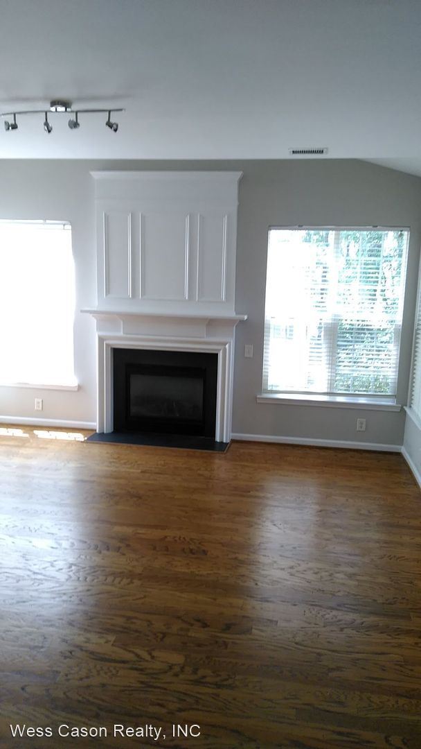 Building Photo - 5 br, 2.5 bath House - 12040 Humboldt Drive