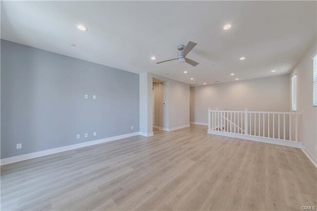 Foto del edificio - 27626 Upton Terrace