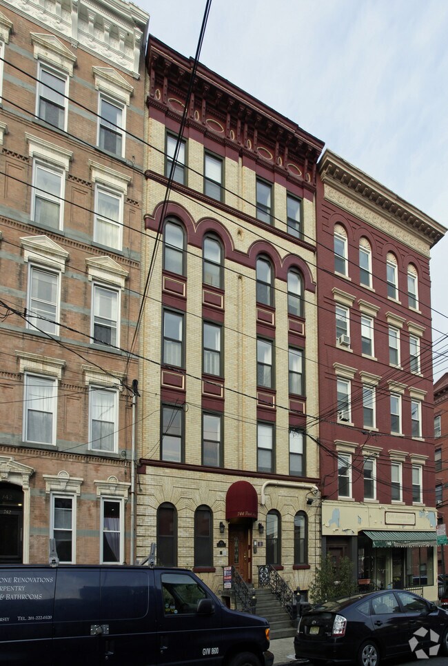 Building Photo - 744 Park