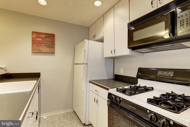 Foto del edificio - 1807 California St NW