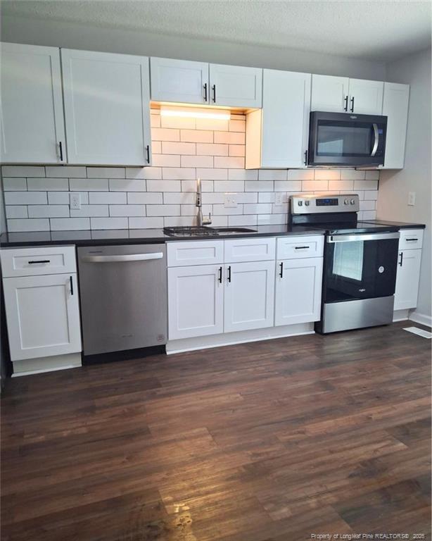 Foto del edificio - 5839 Rivercroft Rd