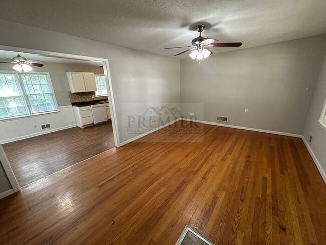 Foto del edificio - 10615 E 32nd St S