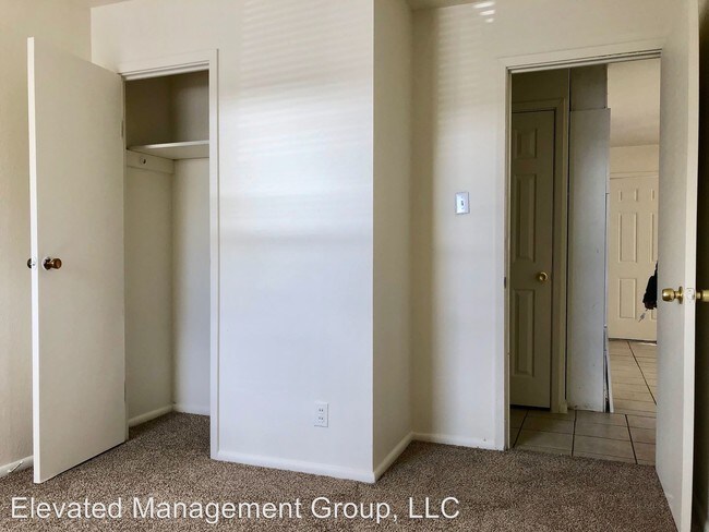 Foto del edificio - 3421 Crest Ave SE