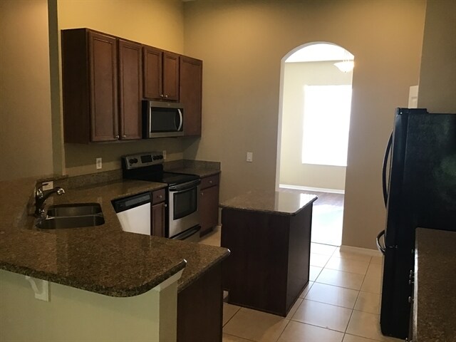 Foto del edificio - 10016 Caroline Park Dr