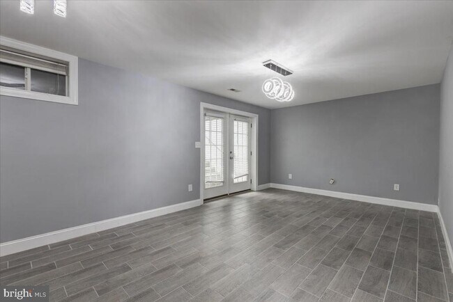Building Photo - 8797 Ellis Mill Dr