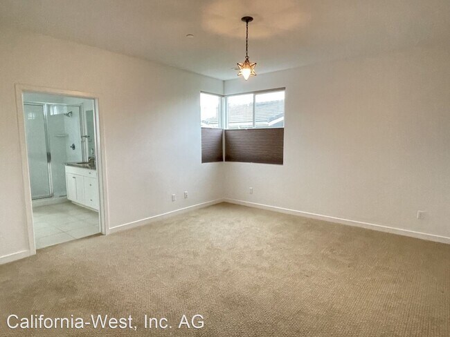 Building Photo - 3 br, 2.5 bath House - 1533 Elderberry Ct.