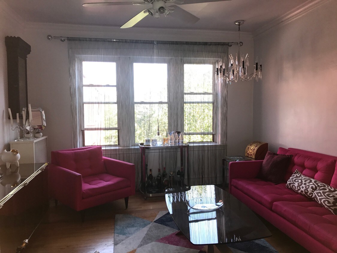 Foto principal - 1325 W Addison St