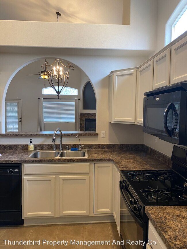 Building Photo - 3 br, 2.5 bath House - 9827 Sun Mountain T...