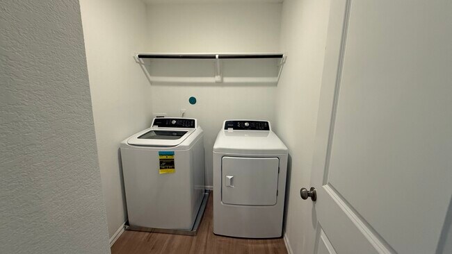 Foto del edificio - 18926 Panzini Dr