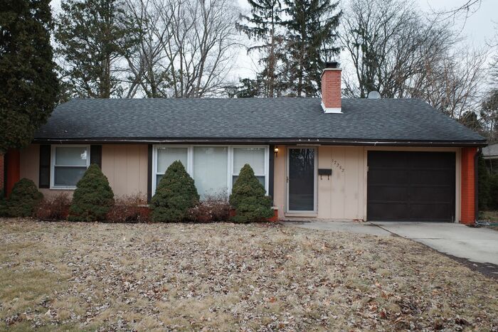 Foto principal - Charming 3-Bedroom Home in a Prime Locatio...
