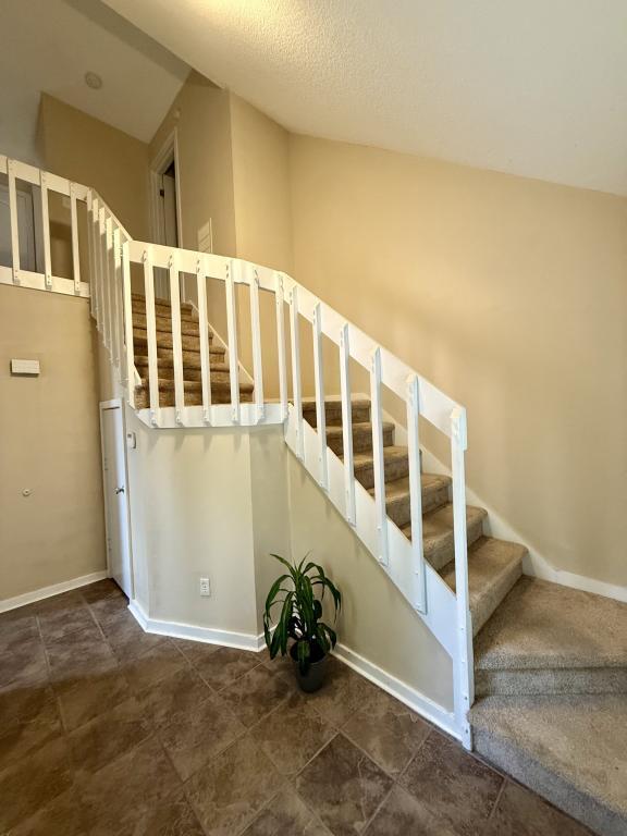 Foto del edificio - 5745 Waterwood Dr