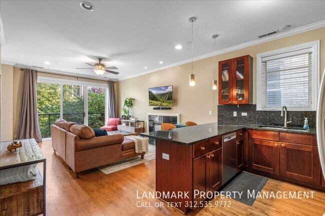 Foto del edificio - 1024 N Hermitage Ave
