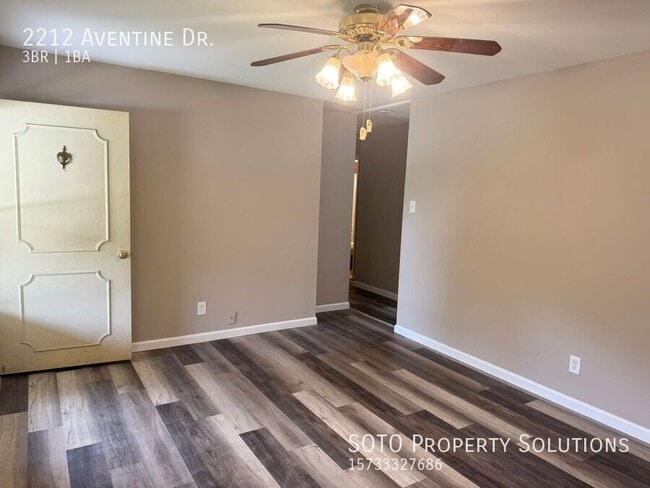 Building Photo - 2212 Aventine Dr