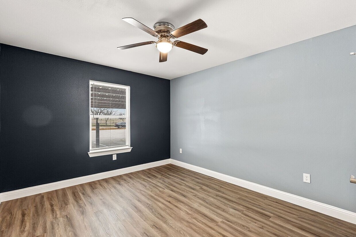 Foto principal - 8092 County Road 604 Rd