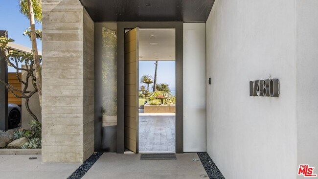 Building Photo - 17480 Revello Dr