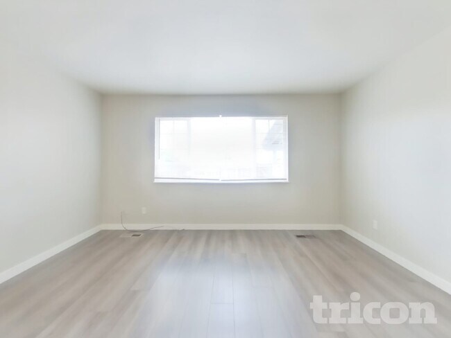 Foto del edificio - 910 Donner Pass Rd