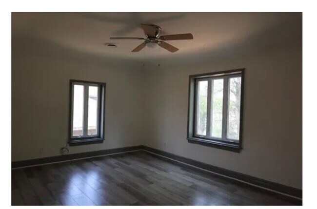 Living Room - 3544 Jefferson St