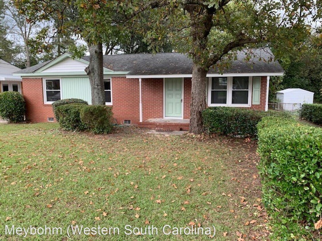 Primary Photo - 3 br, 1.5 bath House - 723 Washington Circle