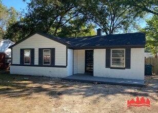 Building Photo - 1246 Holliday St