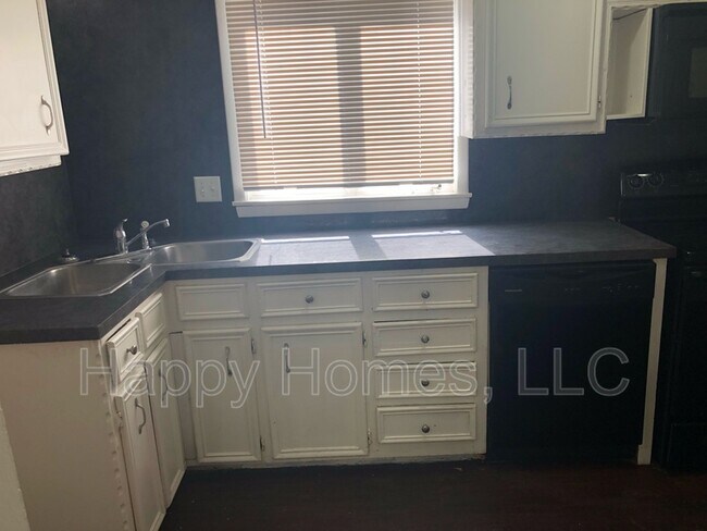 Foto del edificio - 4310 52nd St
