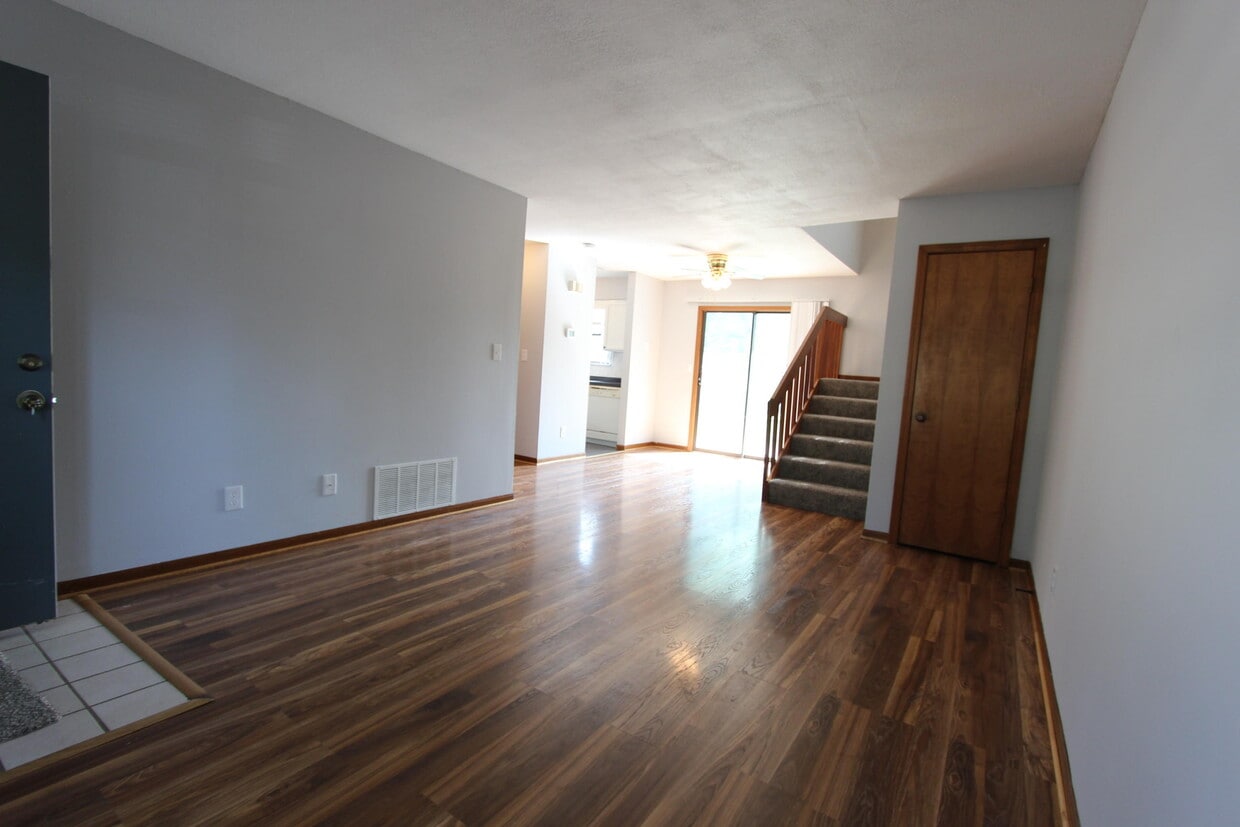 Foto principal - 2801 W Broadway