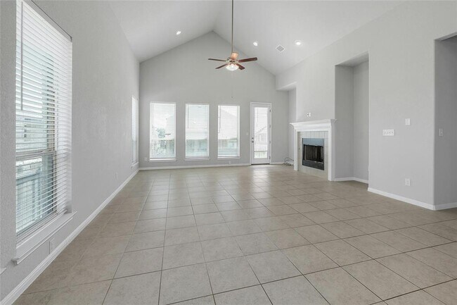 Foto del edificio - 1536 Reprise Bnd