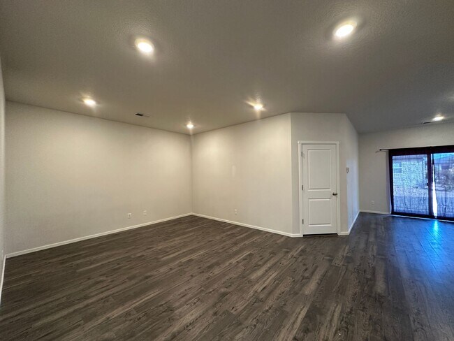 Foto del edificio - Single Level 2 Bedroom / 2 Bathroom House ...