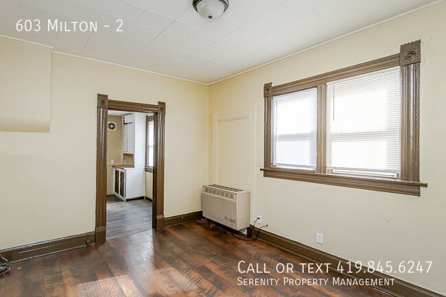 Building Photo - 603 Milton St