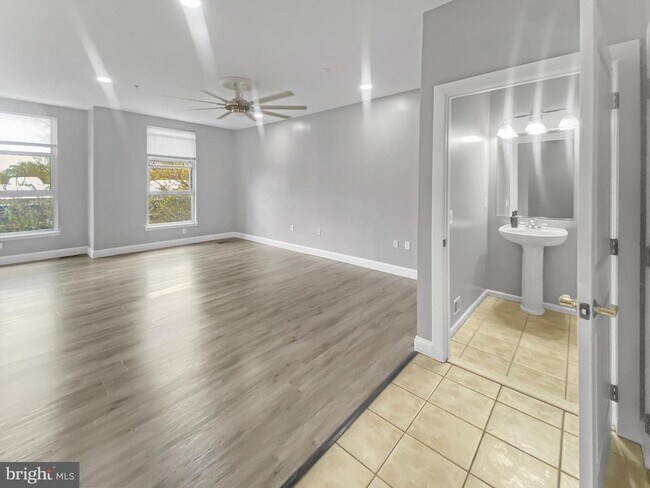Foto del edificio - 343 Cedar St NW