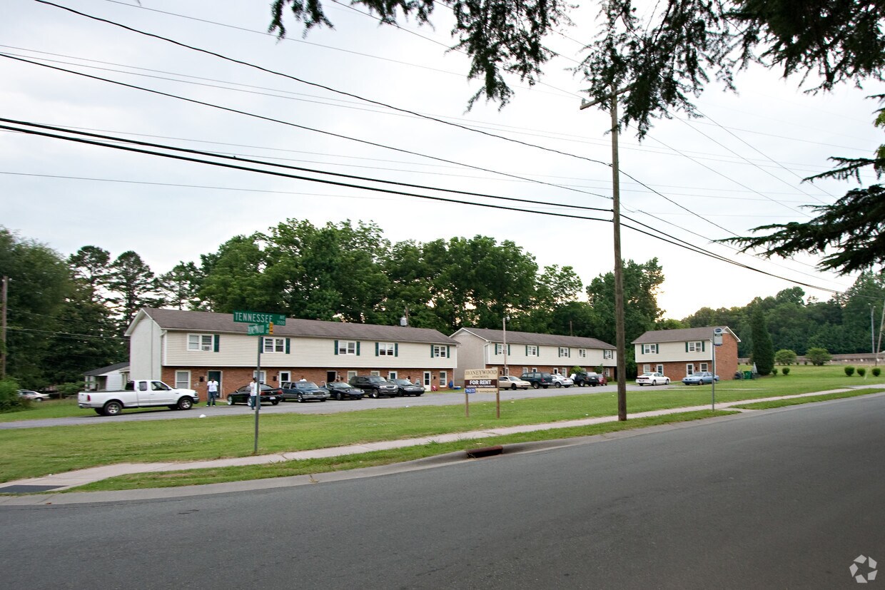 421 Honeywood Ave, Charlotte, NC 28216 Apartments Charlotte, NC