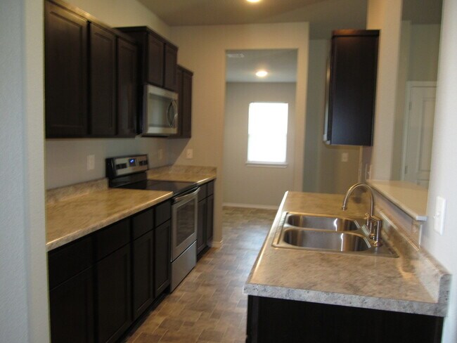 Foto del edificio - 3 BEDROOM, CONVENIENT TO SCOTT & WHITE