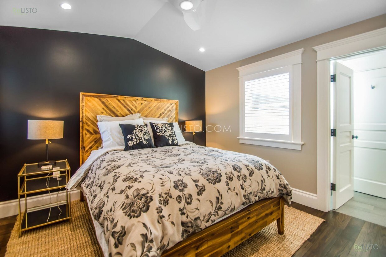 Foto principal - 2041 Pierce St